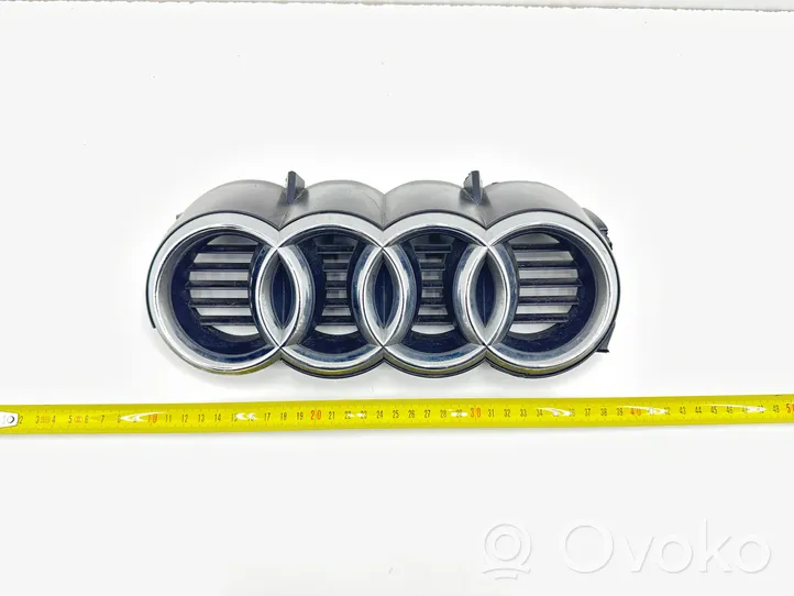 Audi Q5 SQ5 Значок производителя 