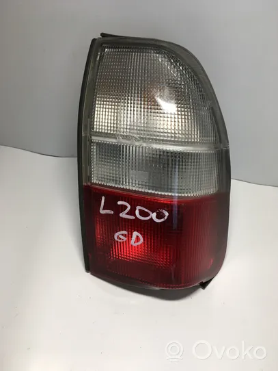 Mitsubishi L200 Luci posteriori 0431646R