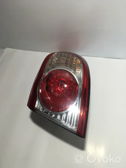 Hyundai Santa Fe Lampy tylnej klapy bagażnika 924020B5