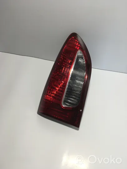 Subaru B9 Tribeca Tailgate rear/tail lights 22R946090