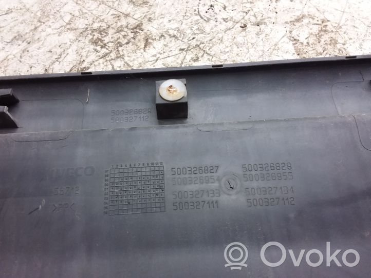 Iveco Daily 40.8 Rivestimento portiera posteriore (modanatura) 500326827