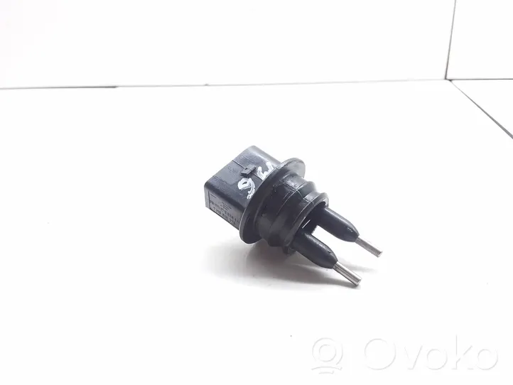 Audi A6 S6 C6 4F Logu šķidruma līmeņa sensors 7M0919376