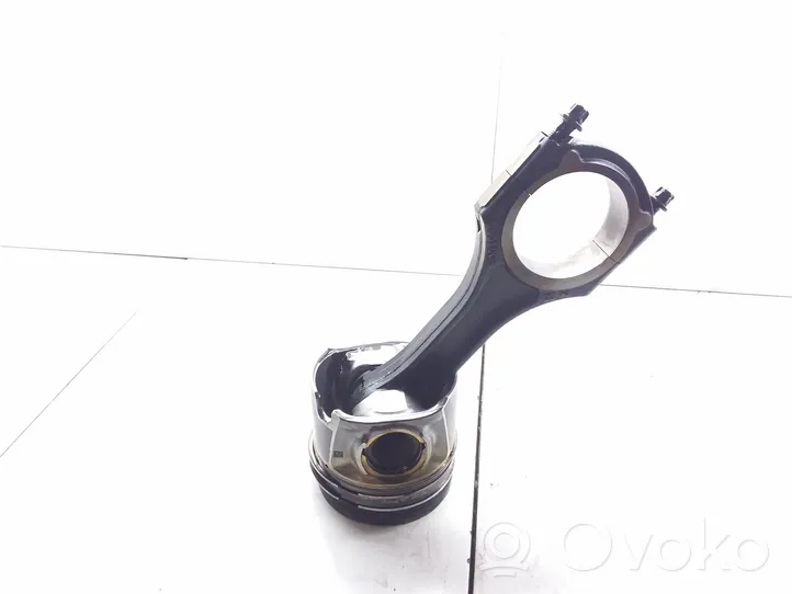 Mercedes-Benz Sprinter W906 Piston avec bielle 65100