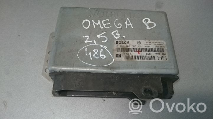 Opel Omega B2 Sterownik / Moduł ECU 90492382