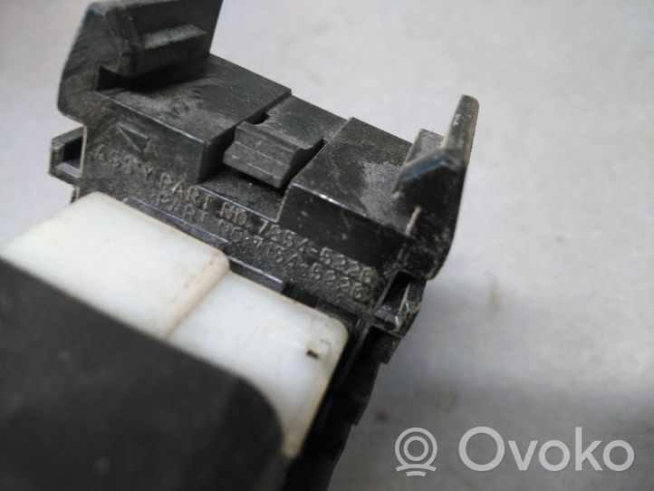 Nissan Navara D40 Fuse module 72545226