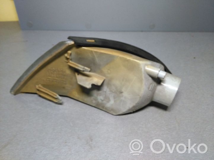 Mitsubishi Carisma Frontblinker 185147B