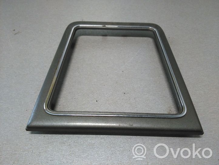 Opel Vectra C Rivestimento in plastica cornice della leva del cambio 13165752