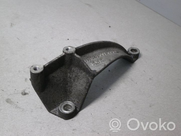 Mercedes-Benz ML W163 Staffa di montaggio del compressore dell’A/C 6280980330