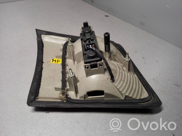 Opel Omega B2 Lampy tylnej klapy bagażnika 62257