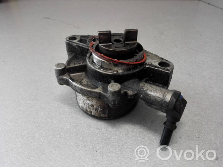 Peugeot 206 Pompe à vide 9658398080