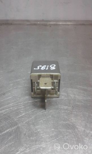 Volkswagen II LT Other relay 00351070