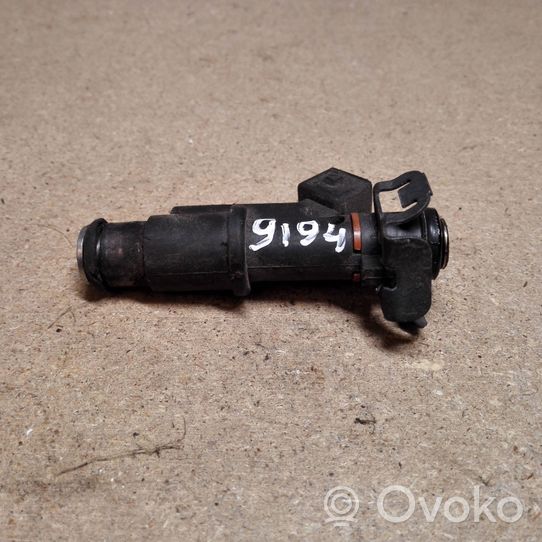 Citroen C8 Fuel injector 01F004A