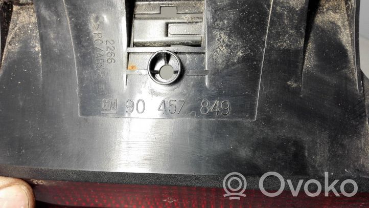 Opel Omega B2 Papildomas stop žibintas 90457849