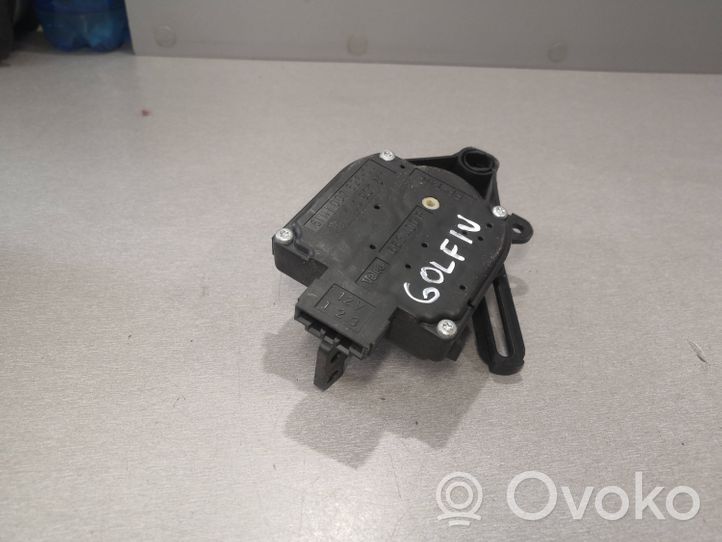 Volkswagen Bora Moteur / actionneur de volet de climatisation 1J0907511