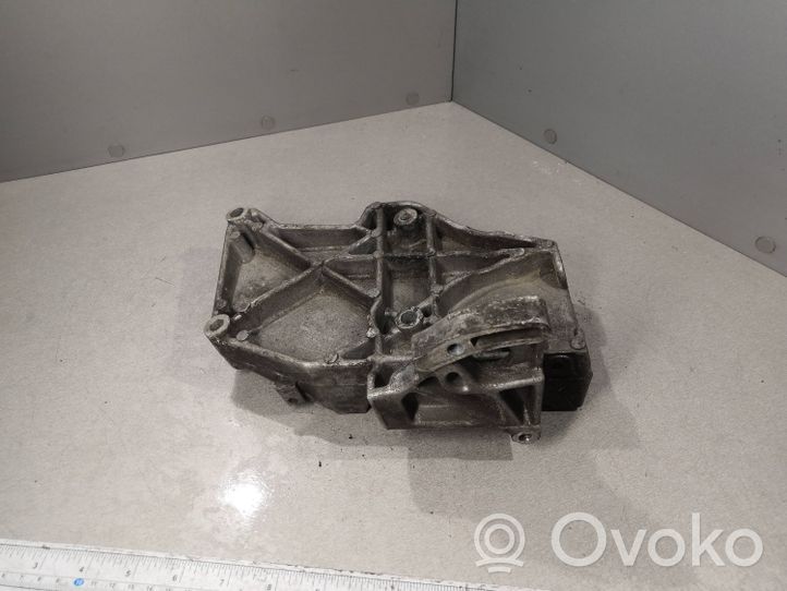 Audi A6 S6 C5 4B Supporto di montaggio del motore (usato) 058260885C