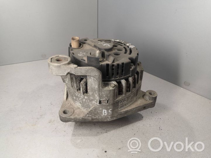 Volkswagen PASSAT B5 Alternator 06B903016D