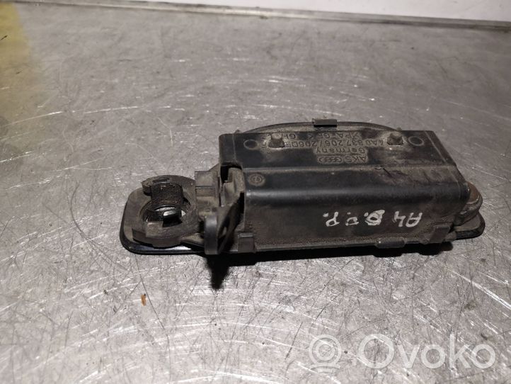 Audi A4 S4 B5 8D Maniglia esterna per portiera anteriore 4A0837206