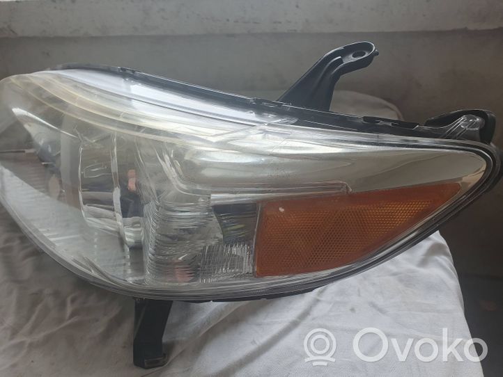 Toyota Sienna XL30 III Faro/fanale 8111008030