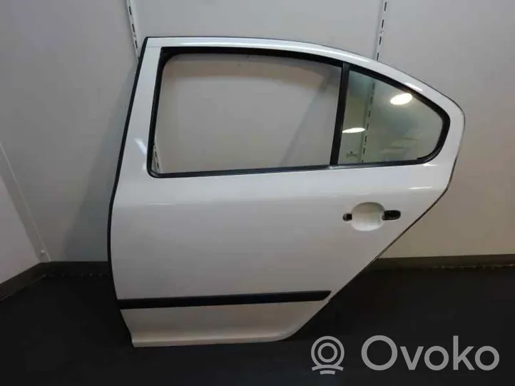 Skoda Octavia Mk2 (1Z) Porte arrière 