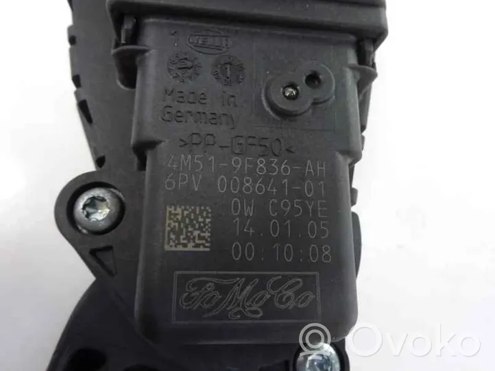 Volvo S40 Akceleratoriaus pedalas 4M51-9F836-AH