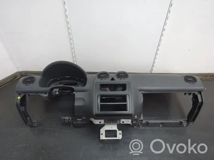 Volkswagen Caddy Deska rozdzielcza 