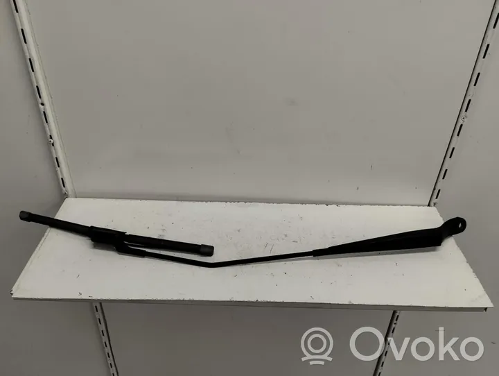 Renault Twingo II Front wiper blade arm 