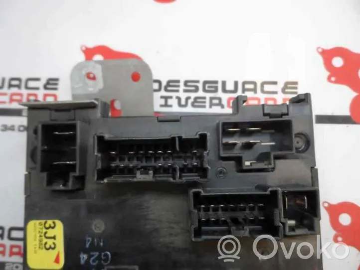 Nissan Primera Module de fusibles 0724982