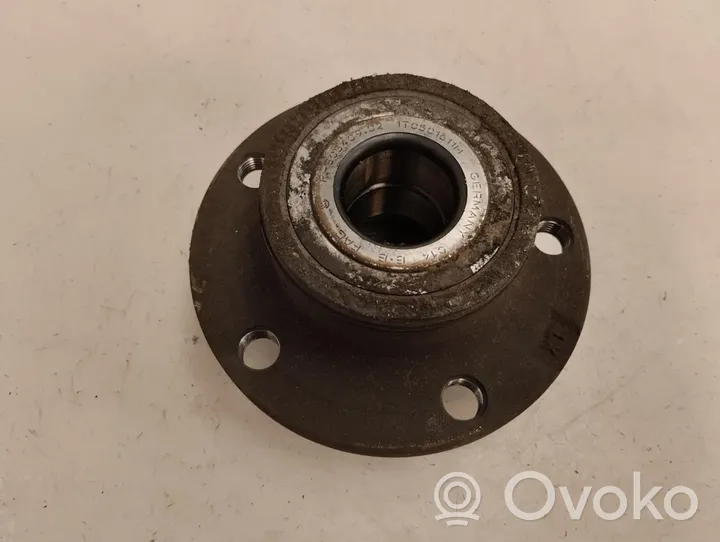 Volkswagen PASSAT B6 Front wheel bearing hub 