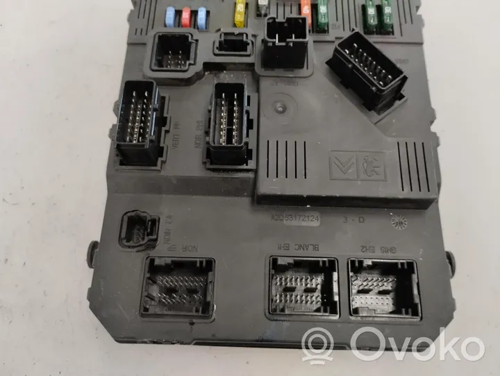 Citroen Xsara Picasso Module de fusibles 9657999780