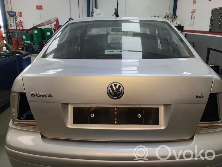 Volkswagen Bora Couvercle de coffre 