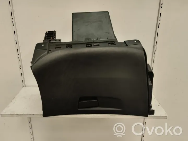 Citroen C4 II Picasso Glove box 