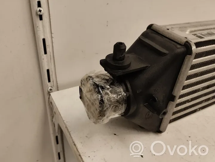 Alfa Romeo Giulietta Chłodnica powietrza doładowującego / Intercooler 