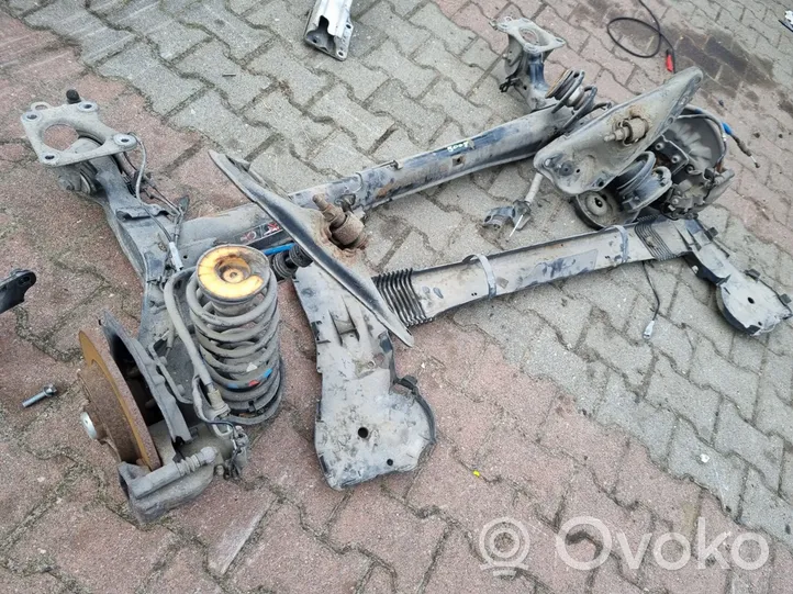 Peugeot 5008 Rear axle beam with reductor 