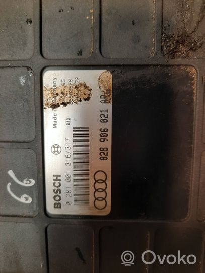 Audi 80 90 S2 B4 Calculateur moteur ECU 028906021AP