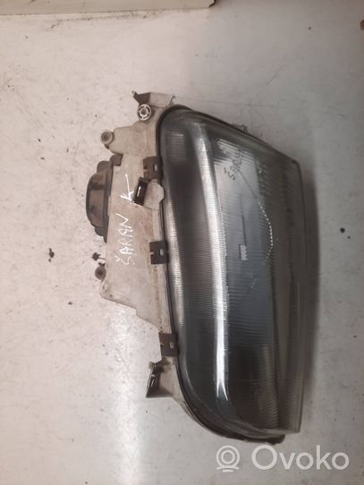 Volkswagen Sharan Lampa przednia 0301048301