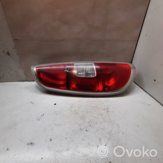 Skoda Roomster (5J) Lampa tylna 5J7945095