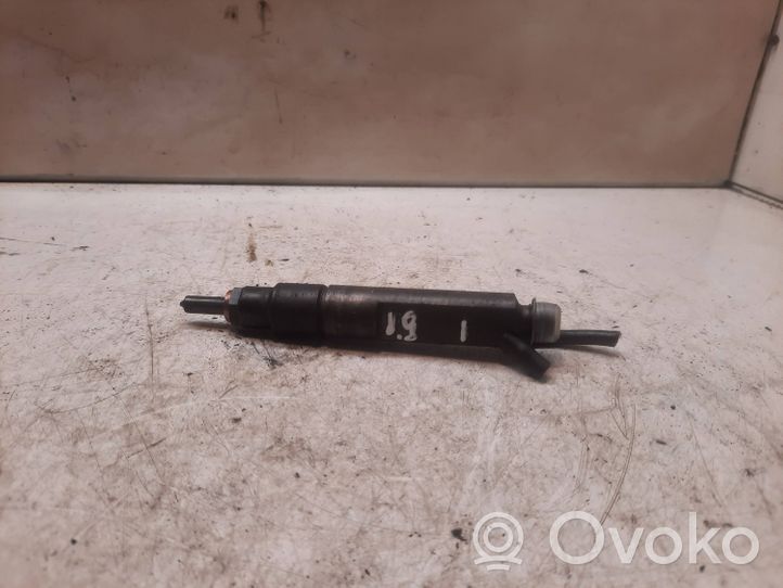 Audi A4 S4 B5 8D Injecteur de carburant 028130201T