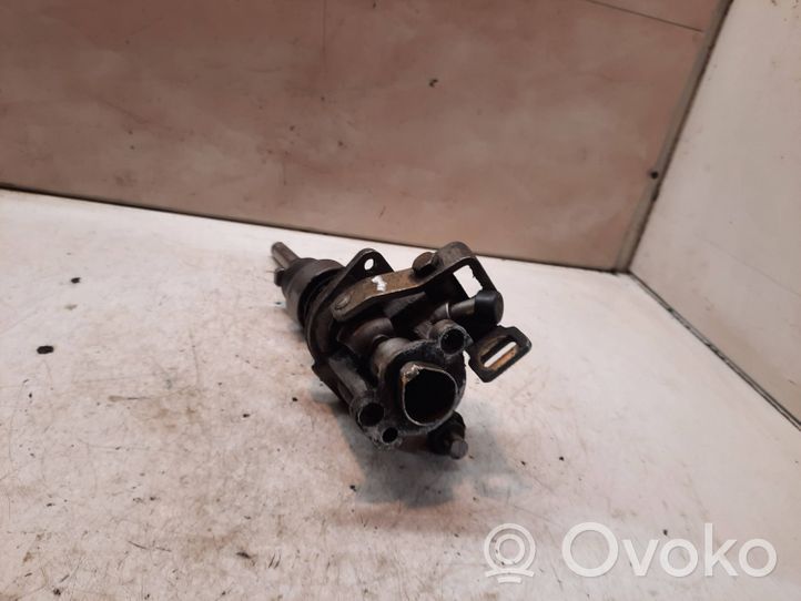 Volkswagen Golf III Selector/cambiador de marcha en la caja de cambios 02A301232D