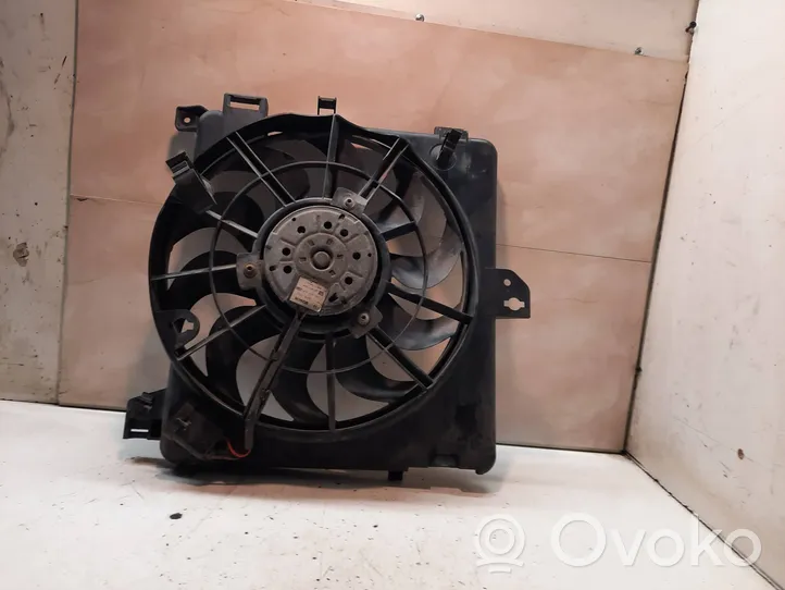 Opel Astra H Convogliatore ventilatore raffreddamento del radiatore 24467442