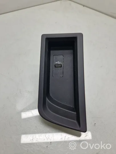 BMW 4 F36 Gran coupe USB socket connector 9207358