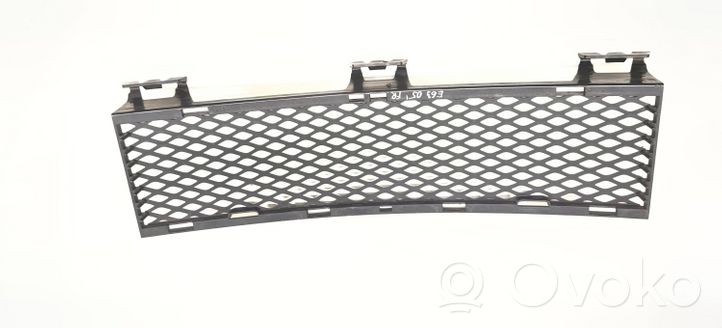 BMW 6 E63 E64 Grille inférieure de pare-chocs avant 5111700882014