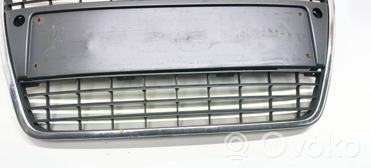 Audi A6 S6 C6 4F Maskownica / Grill / Atrapa górna chłodnicy 4F0853651