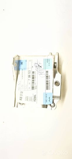 BMW 7 F01 F02 F03 F04 Передний держатель бампера 51117186513