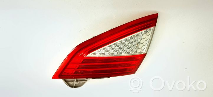 Ford Mondeo MK IV Luci posteriori del portellone del bagagliaio 7S7113A602NF