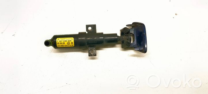 Volkswagen PASSAT B6 Difusor de agua regadora de faro delantero 3C0955104A