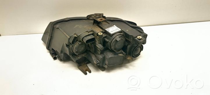 Audi A4 S4 B8 8K Lampa przednia 8K0941004