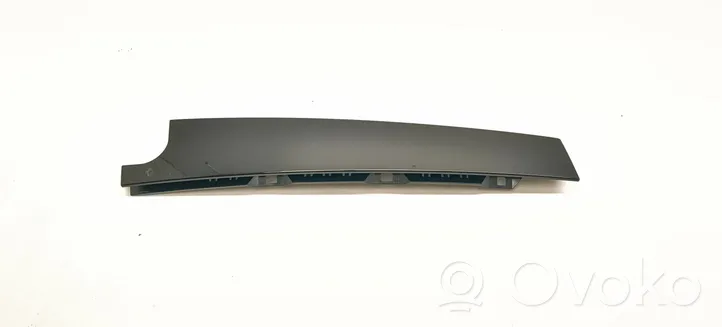 Volkswagen Golf VII Rivestimento modanatura del vetro della portiera posteriore 5G6839901b