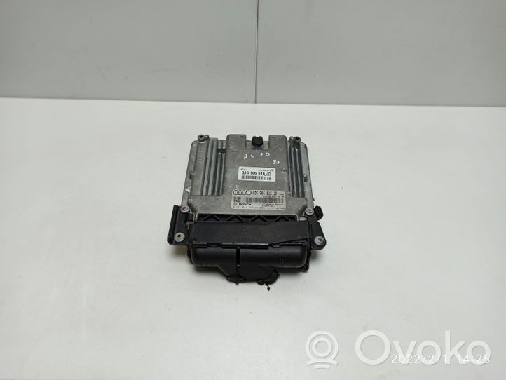 Audi A4 S4 B7 8E 8H Moottorin ohjainlaite/moduuli 
