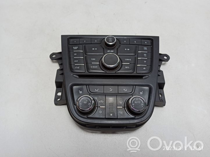 Opel Mokka Panel radia 