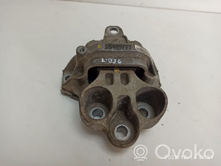 Opel Mokka Engine mount bracket 